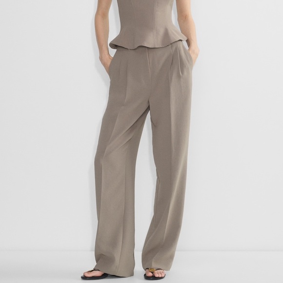 Aritzia Effortless Pants Turner Taupe Size 8 - Picture 3 of 3